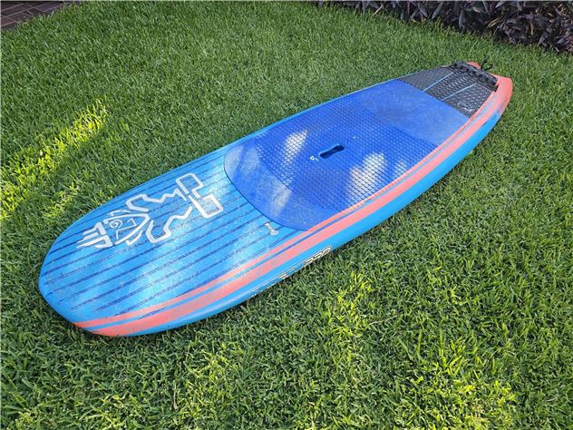 2017 Starboard Hypernut - 606' 10", 26.5 inches