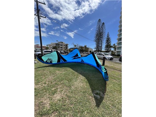 2022 Naish Naish Pivot S26 - 12 metre