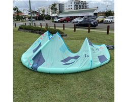 Duotone Neo Sls 10 metre kitesurfing kite