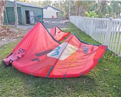 Duotone Neo 8 metre kiteboarding kite