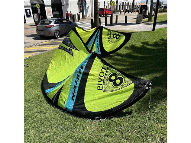 2023 Naish Pivot - 8 metre