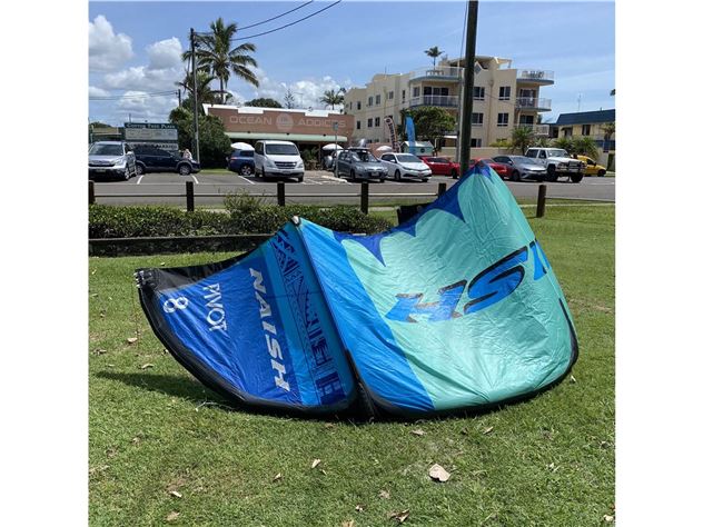 2021 Naish Pivot S25 - 8 metre