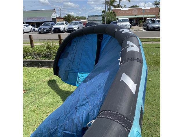 2024 Naish Pivot S28 - 10 metre