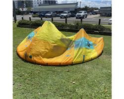 Duotone Evo 8 metre kitesurfing kite