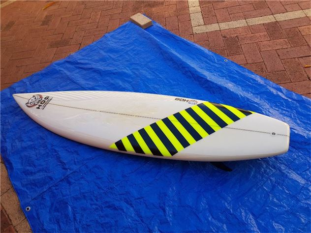 Hog Custom With Free Accessories Square Tail Thruster - 6' 2"