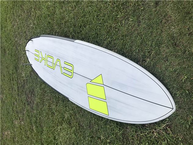 2024  Evoke Carbon 10' - 10' 0", 32 inches