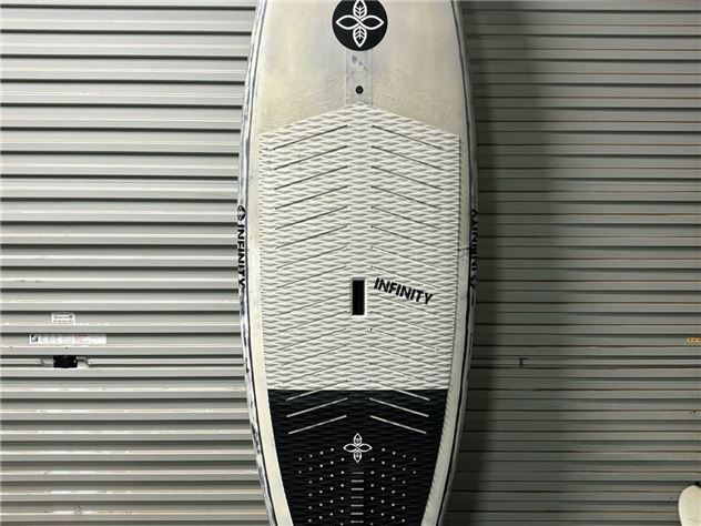 2022 Infinity Rnb - 8' 2", 30 inches