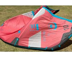 Duotone Neo Sls 10 metre kiteboarding kite