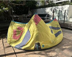 Duotone Dice 11 metre kitesurfing kite