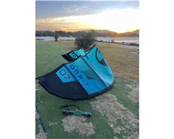 North Orbit 7 metre kitesurfing kite