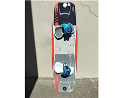 F-One Trax Hrd 136 cm kitesurfing twintip