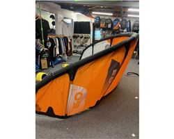 Ozone Edge V12 kitesurfing kite