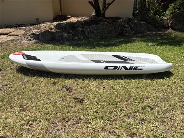 One - Perfect Beginner Board - Full Carbon - 6' 5", 131 Litres