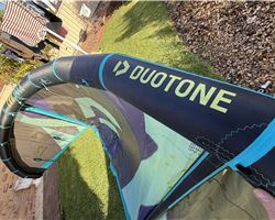 Duotone Evo Sls 12 metre kitesurfing kite