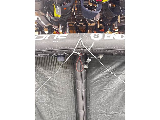 2016 Ozone Enduro V1 - 8 metre