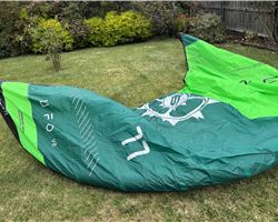 Slingshot Ufo V2 11 metre kiteboarding kite