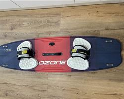 Ozone Code V3 129 cm kiteboarding twintip