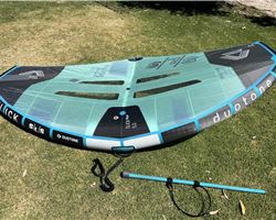 Duotone Slick 5.0 & 6.5M foiling wind wing