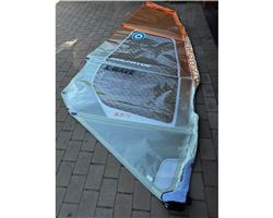 Neil Pryde X-Wave Hd 5.7M 5.7 metre windsurfing sail