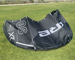 Core Xr Pro 8 metre kitesurfing kite