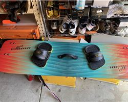 Shinn Super King 164 cm kiteboarding twintip