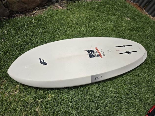 2024 F-One Rocket Surf - 4 cm