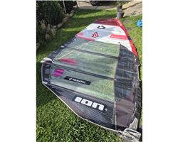 Duotone Warp Also Point 7 9 Metre Foil Sail 7.7 metre windsurfing sail