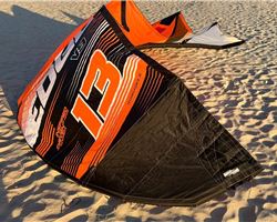 Ozone Edge V9 13 metre kitesurfing kite