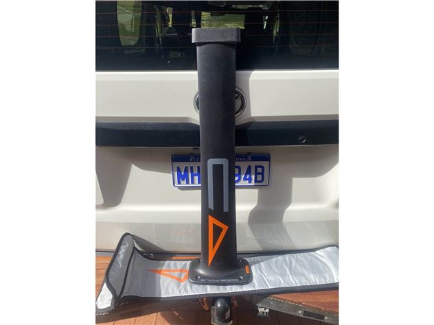 2024 CodeFoils Carbon Mast - 85 cm