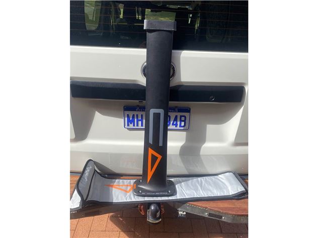 2024 CodeFoils Carbon Mast - 85 cm