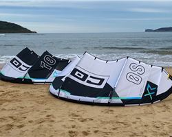 Core Xr8 10 metre kitesurfing kite