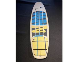 Duotone Whip Dlab 5' 3" kiteboarding surfboard