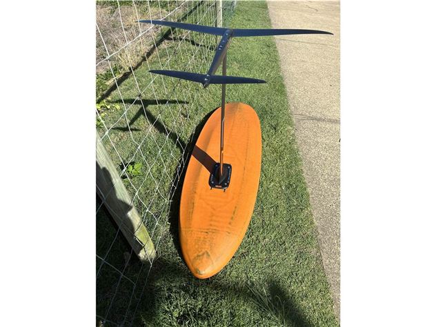 2024 Custom Ben Tardrew Mid Length - 6' 2", 90 Litres