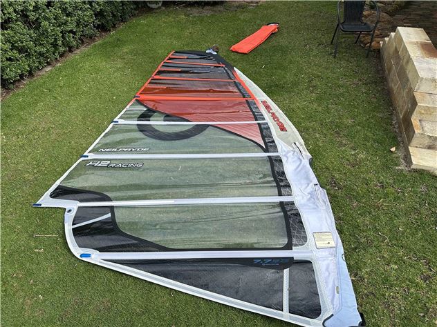 2013 Neil Pryde H2 Racing - 7.7 metre