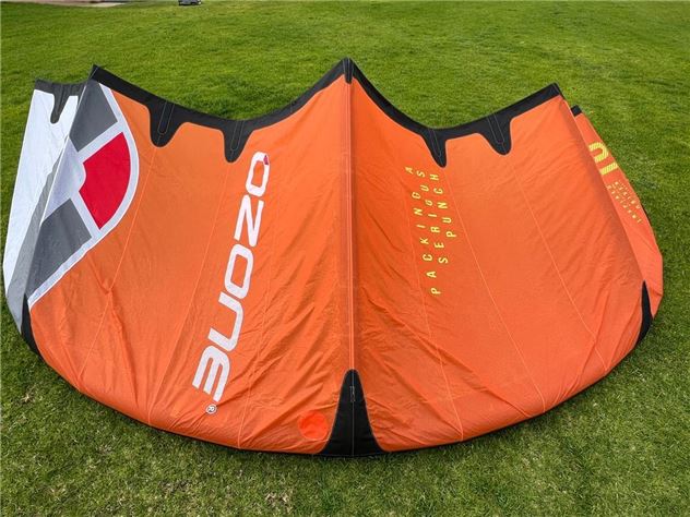 2023 Ozone Edge V11 - 10 metre