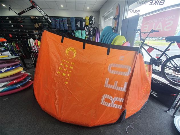 Ozone Reo V6 - 9 metre