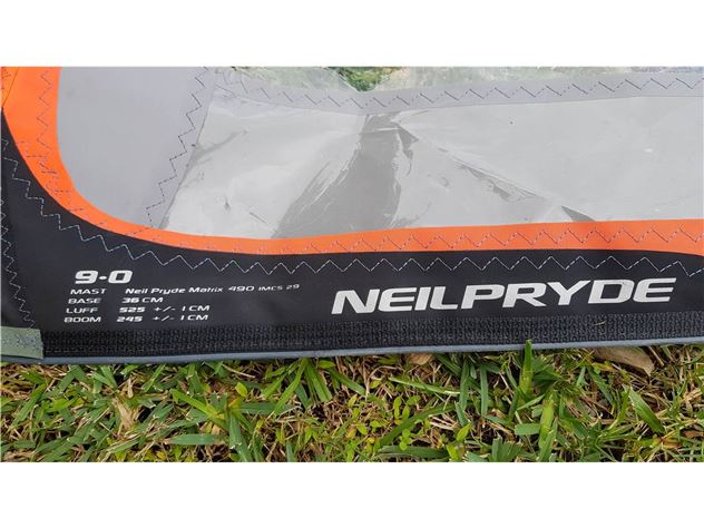 Neil Pryde V8 Sail + Sailworks Joystick 490Cm Mast - 9 metre