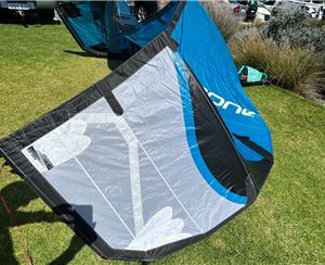 2019 Ozone Reo V5 - 8 metre