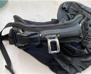 2024  New Mystic Seat Harness Medium