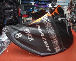 Naish S26 Pivot 8 metre kitesurfing kite