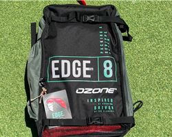 Ozone Edge V11 8 metre kiteboarding kite