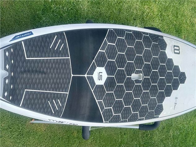 2022 Starboard Pro Limited Series - 7' 7", 28 inches