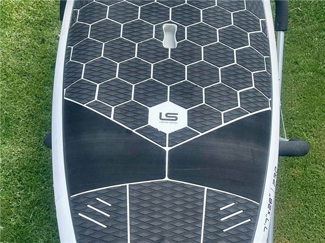 2022 Starboard Pro Limited Series - 7' 7", 28 inches