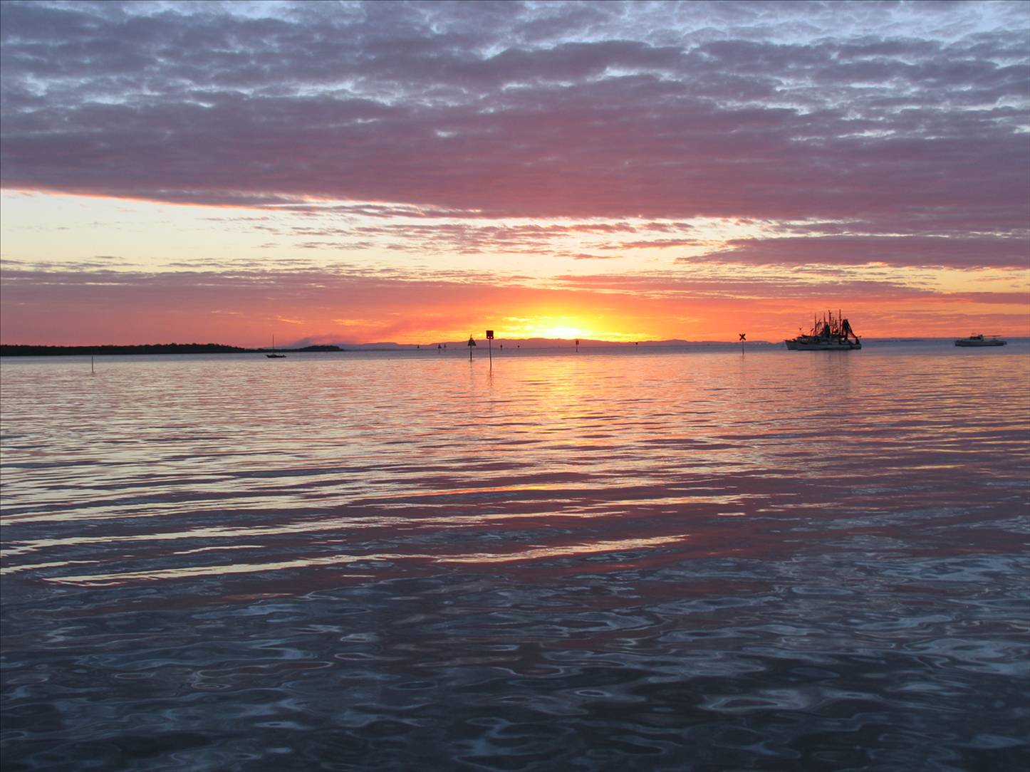 Little Ship Club - One Mile - North Stradbroke Island