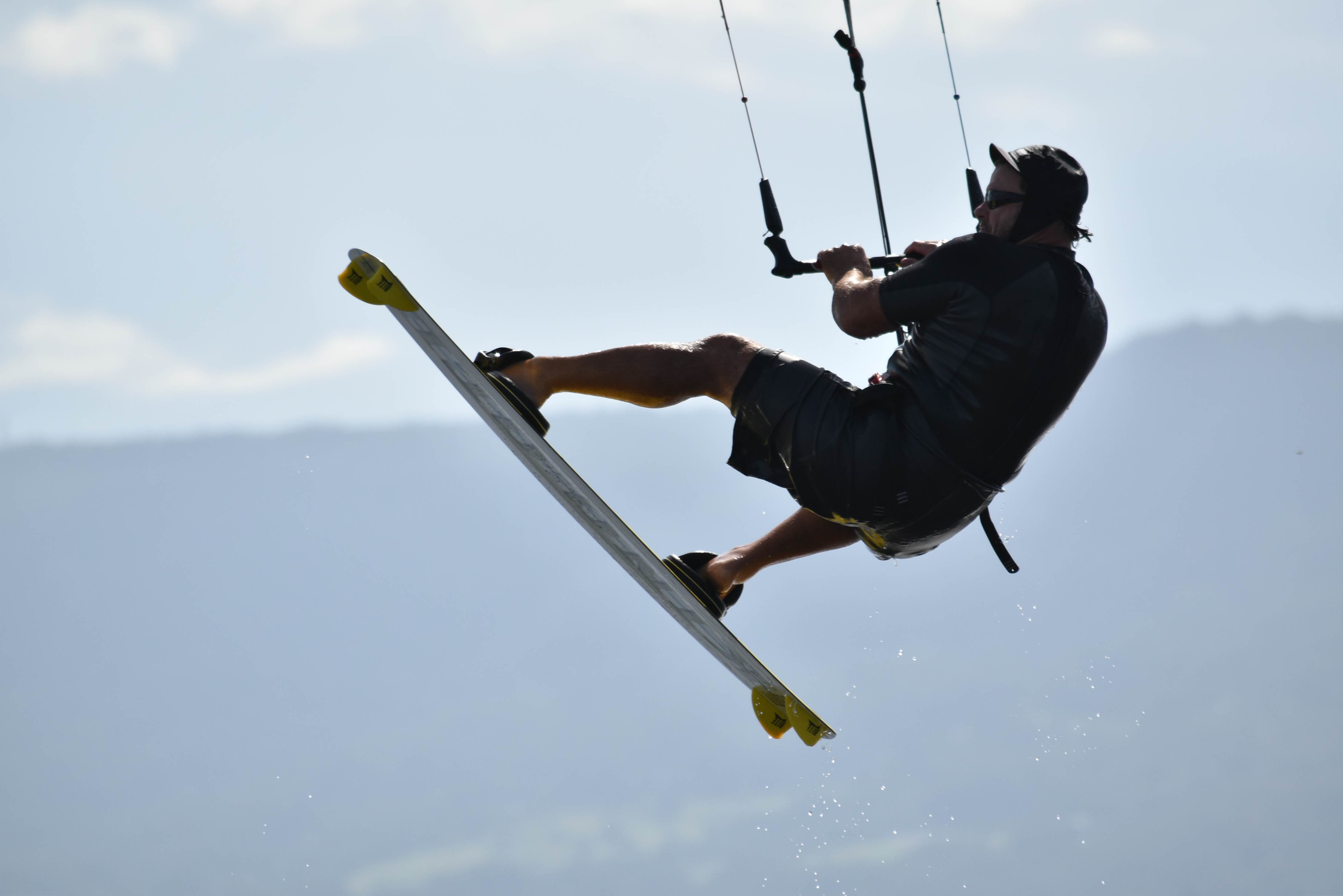 jumping kitesurfing