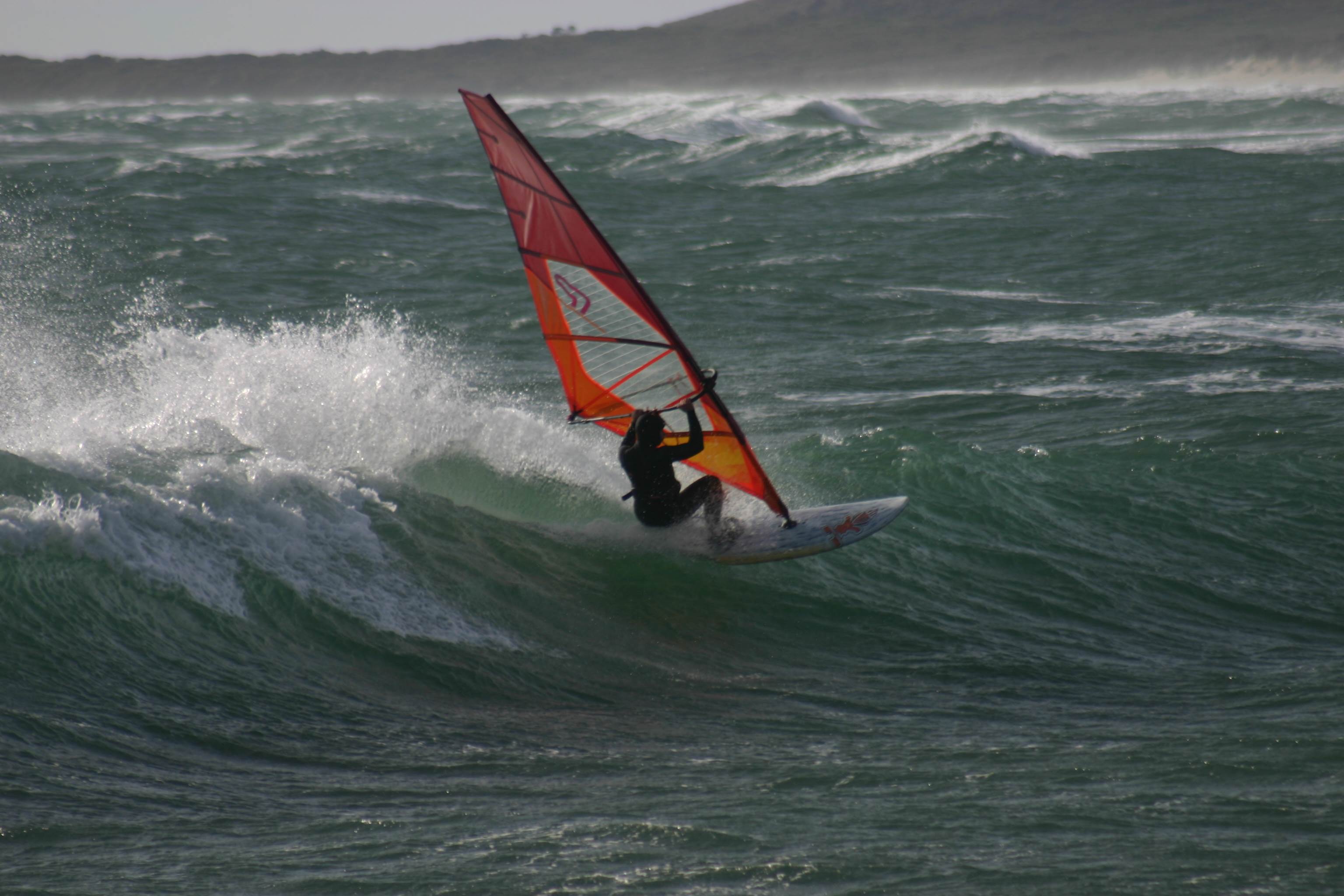 Dad s windsurfing. Виндсерфинг. Виндсерфинг Артек. Виндсерфинг Мустанг. Виндсерфинг на пруду.