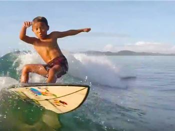 This six year old kid surfs better than you do! - Surfing News