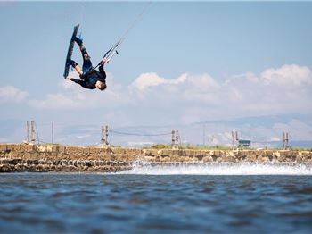 Sands of Time - Futuristic Freestyle by Aaron Hadlow - Kitesurfing News