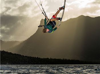 Sam Light on Freestyle Surfboards and Foils. - Kitesurfing News