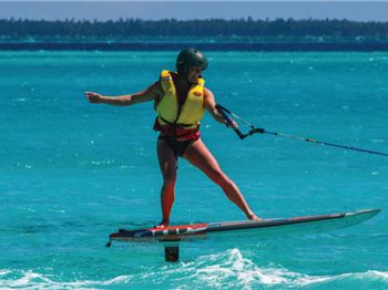 Branson Explains Kitesurfing With A Naked Chick On His Back Seabreeze